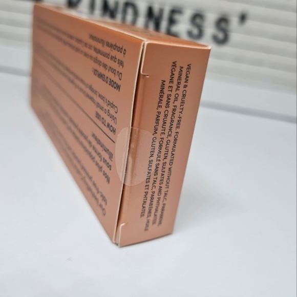 Cover FX: Custom Enhancer Palette -BNIB! - Picture 4 of 9